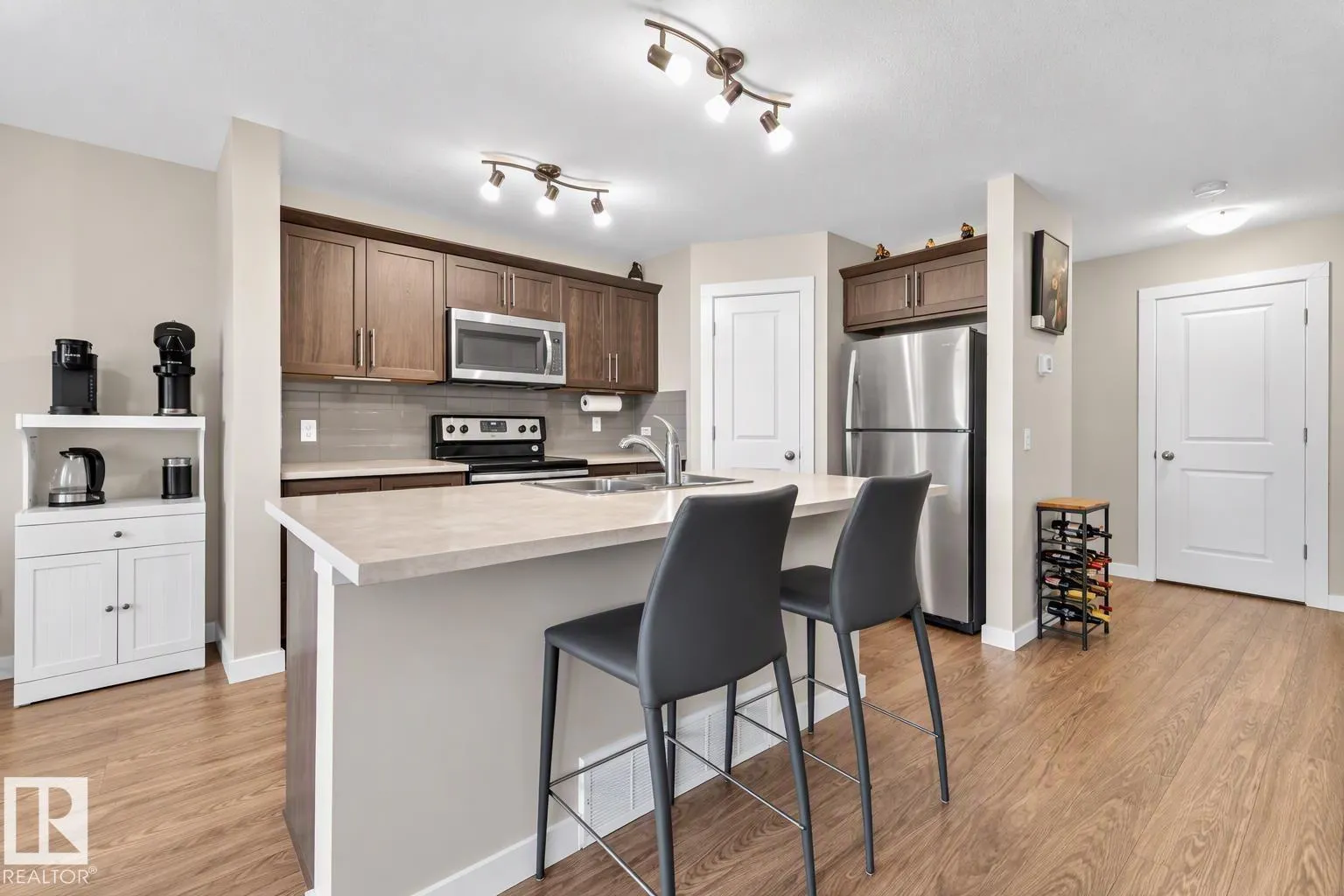 20528 128 AV NW