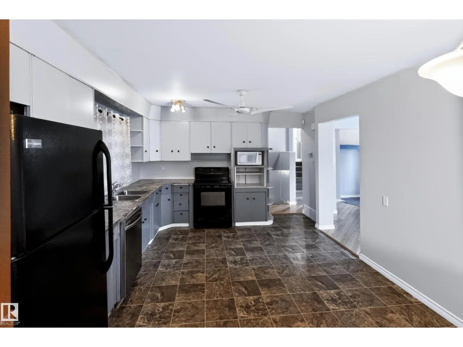 5303 119 AV NW