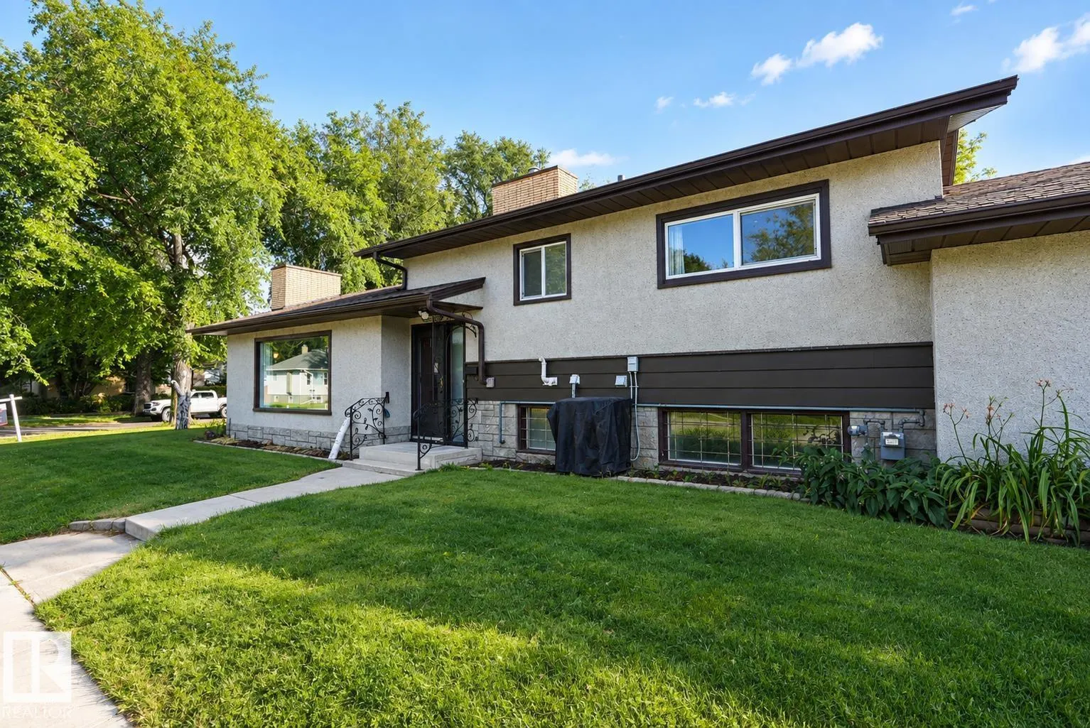 5303 119 AV NW