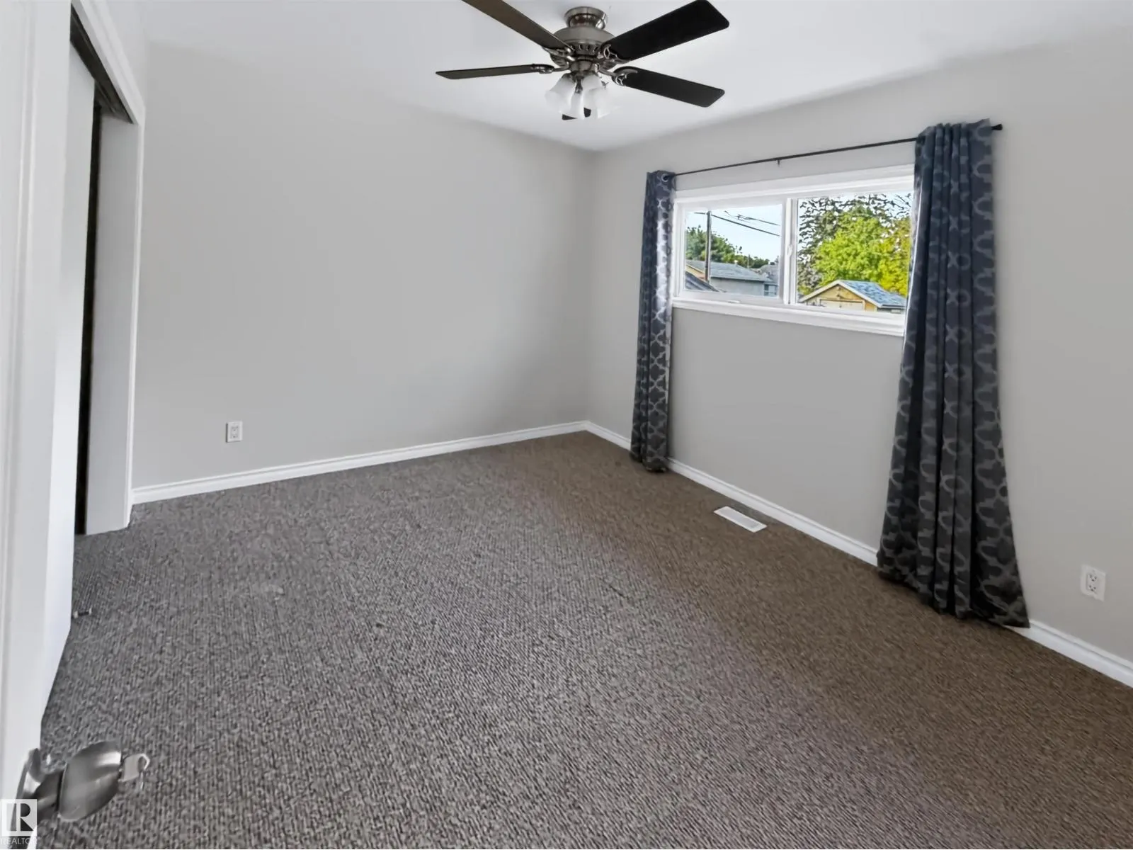 5303 119 AV NW