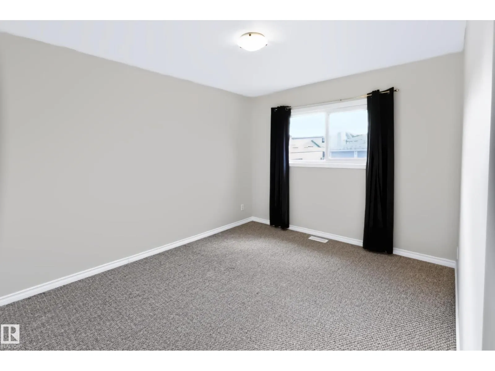 5303 119 AV NW