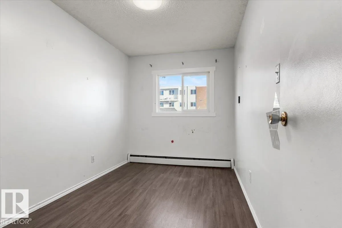 #108A 14520 52 ST NW