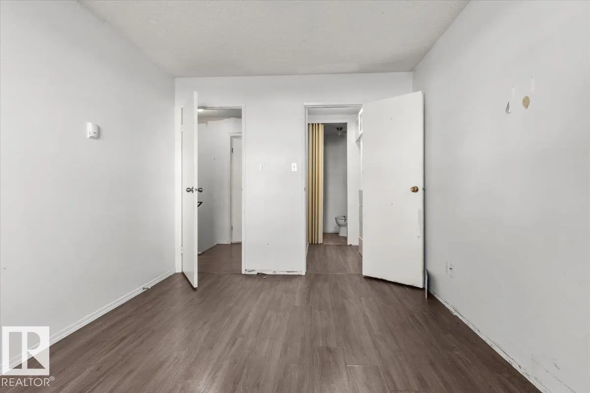 #108A 14520 52 ST NW
