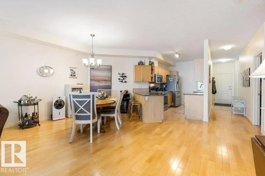 #406 5 PERRON ST