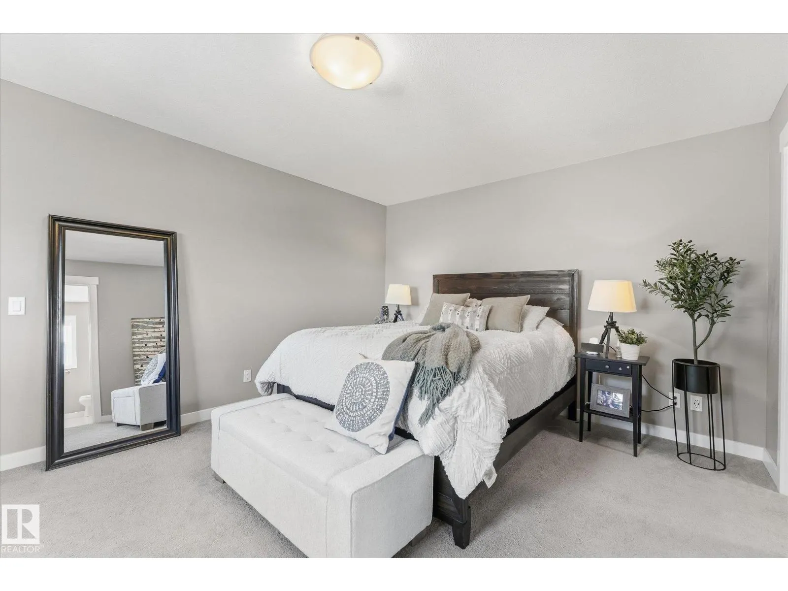 18 ALTADENA PT