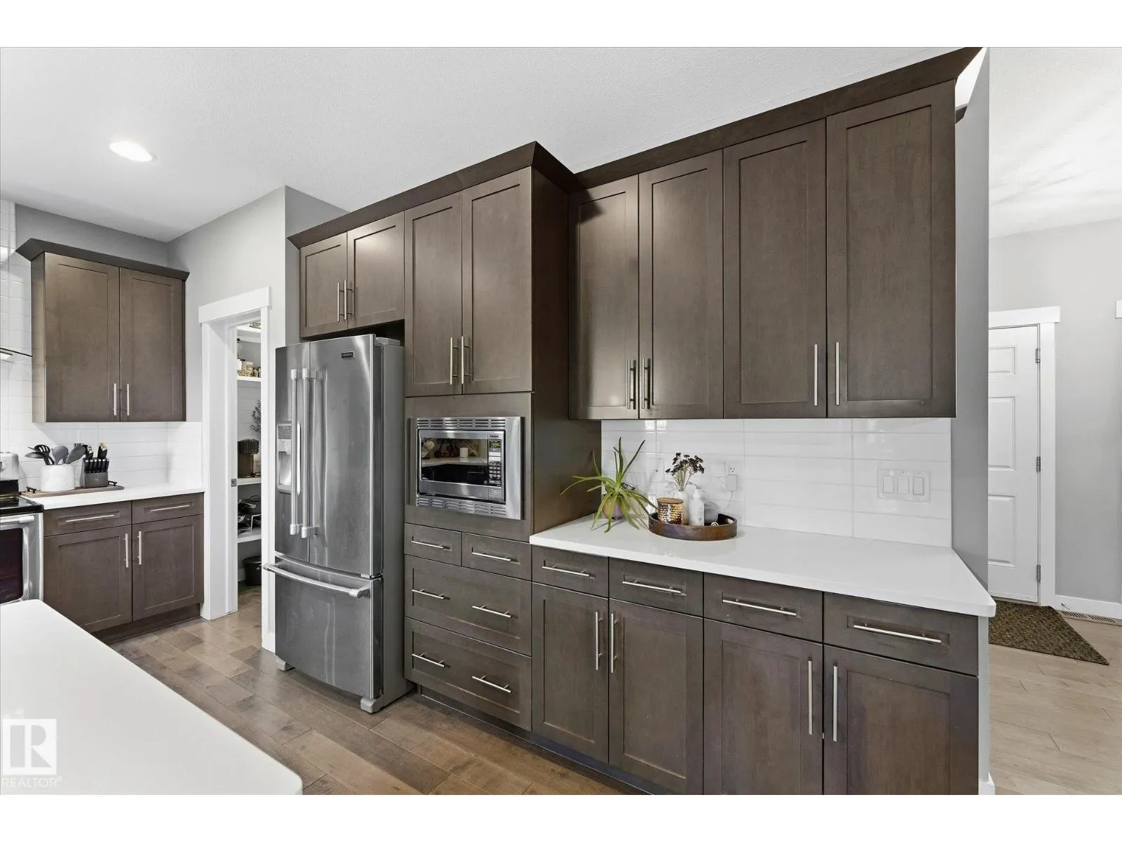 18 ALTADENA PT