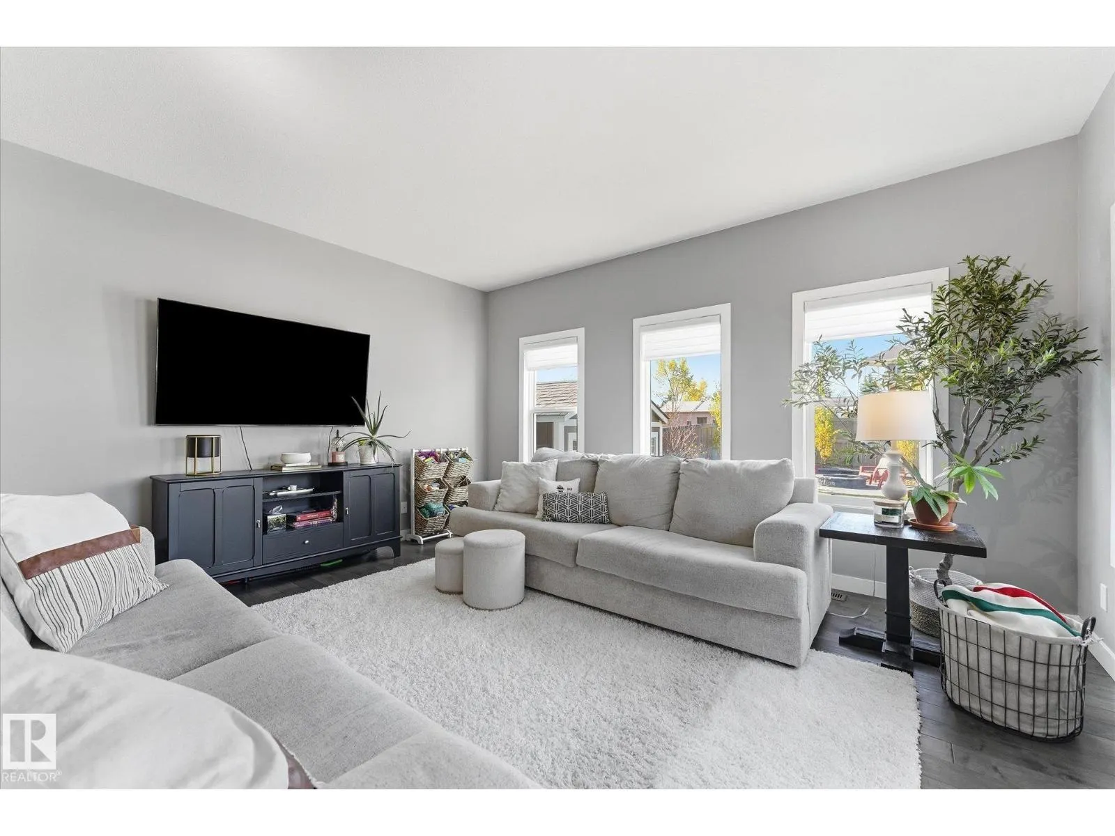 18 ALTADENA PT