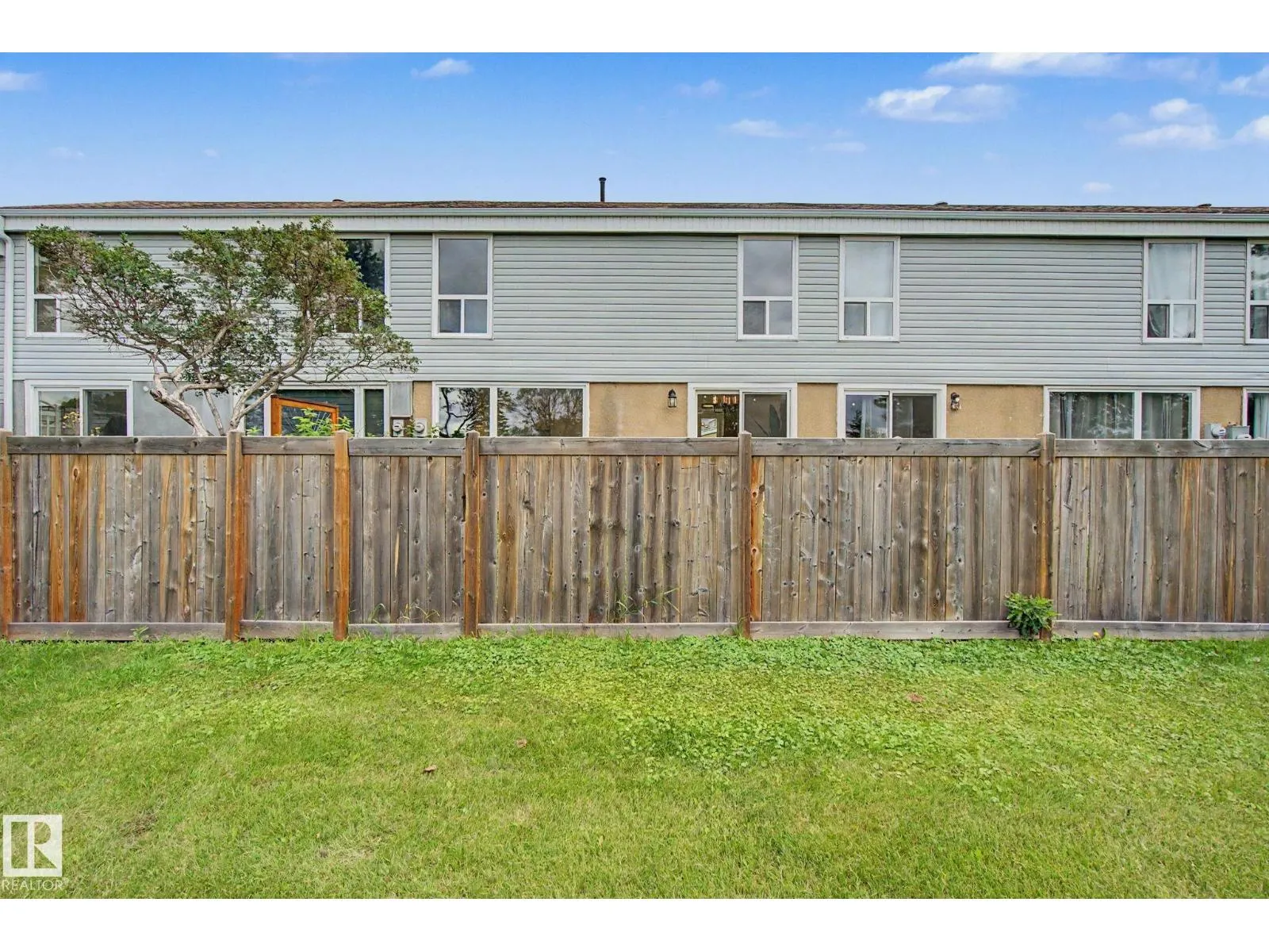 215 GRANDIN VG