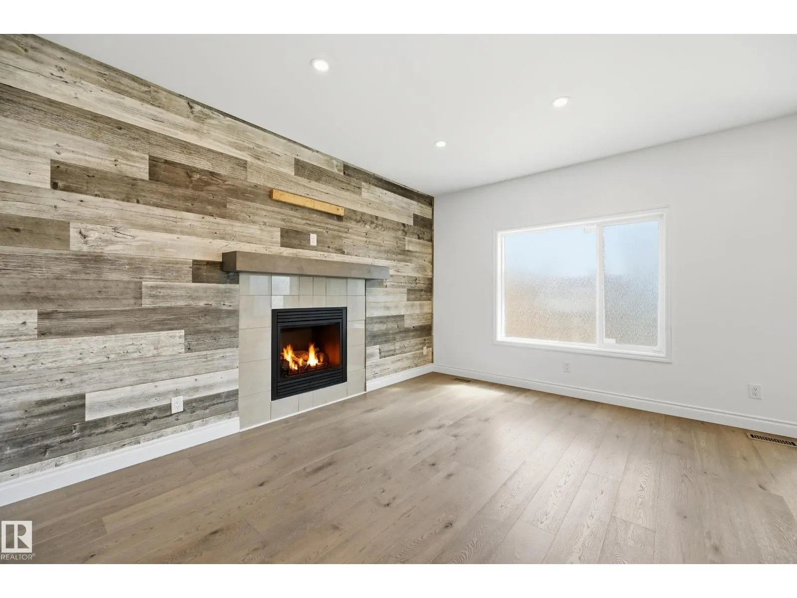 1 SOUTHFORK CL