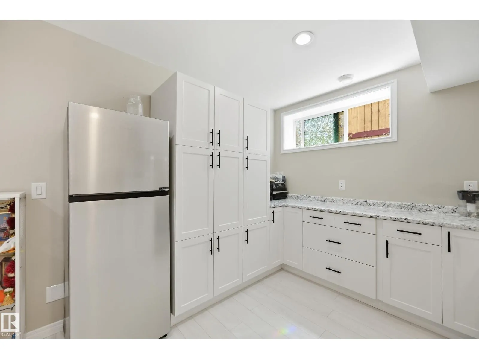 1 SOUTHFORK CL