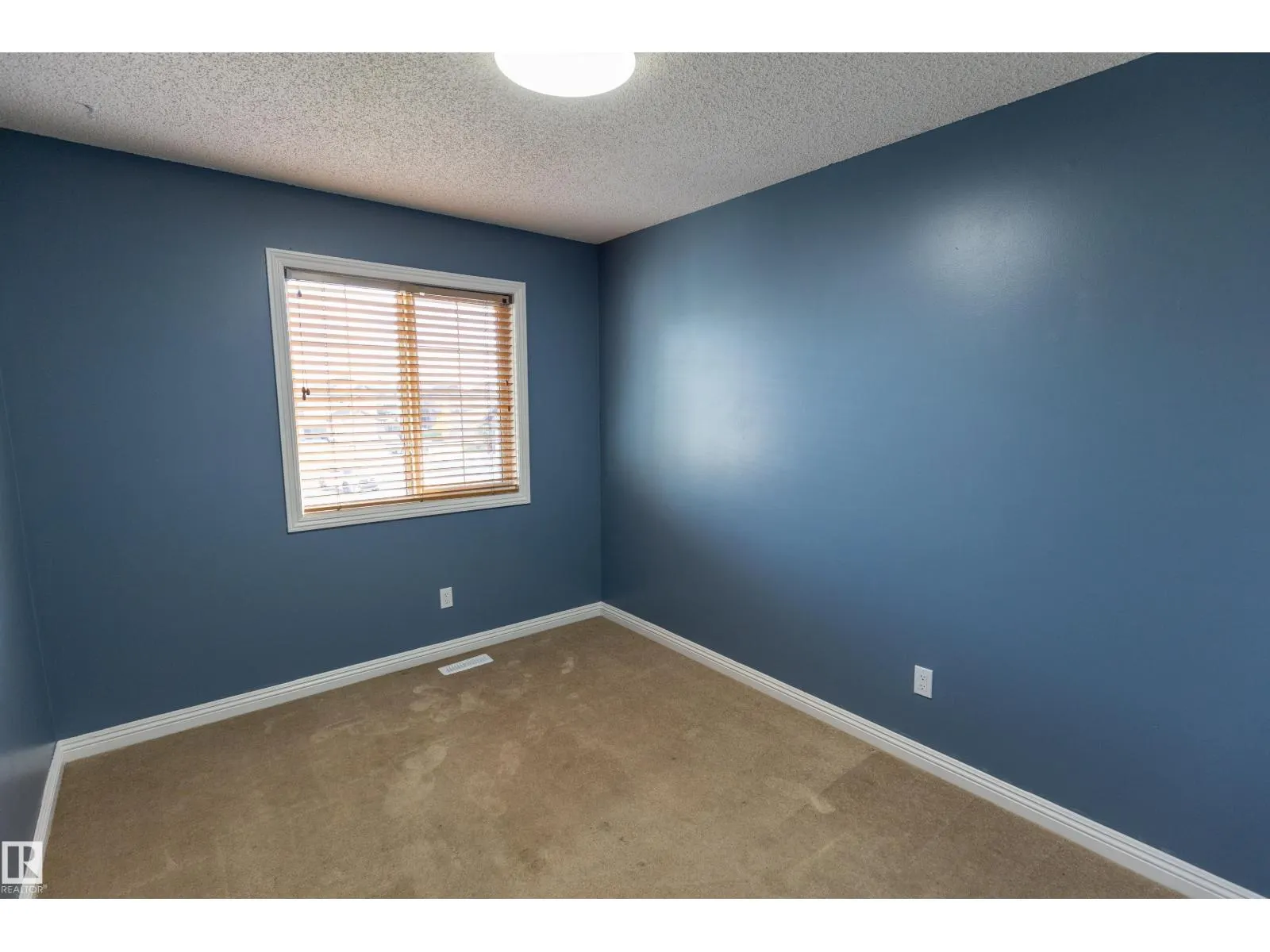 28 BECKER CR
