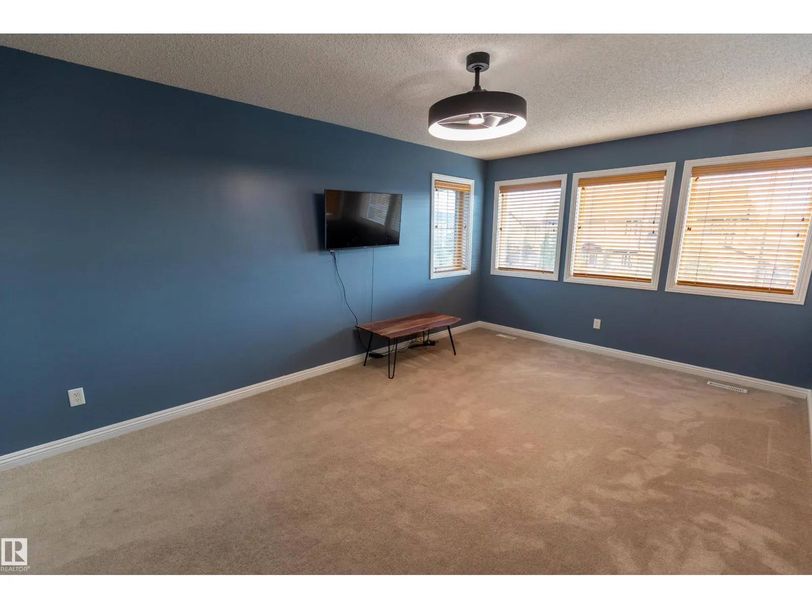 28 BECKER CR
