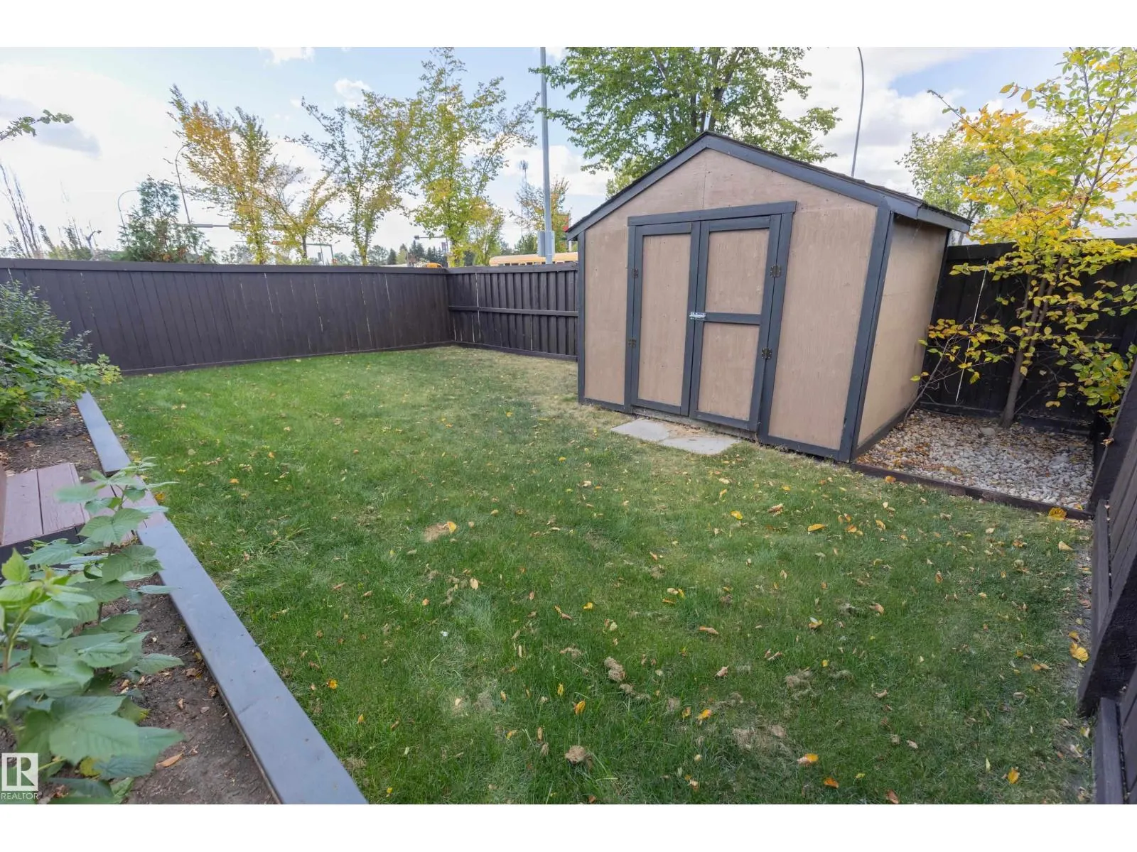 28 BECKER CR