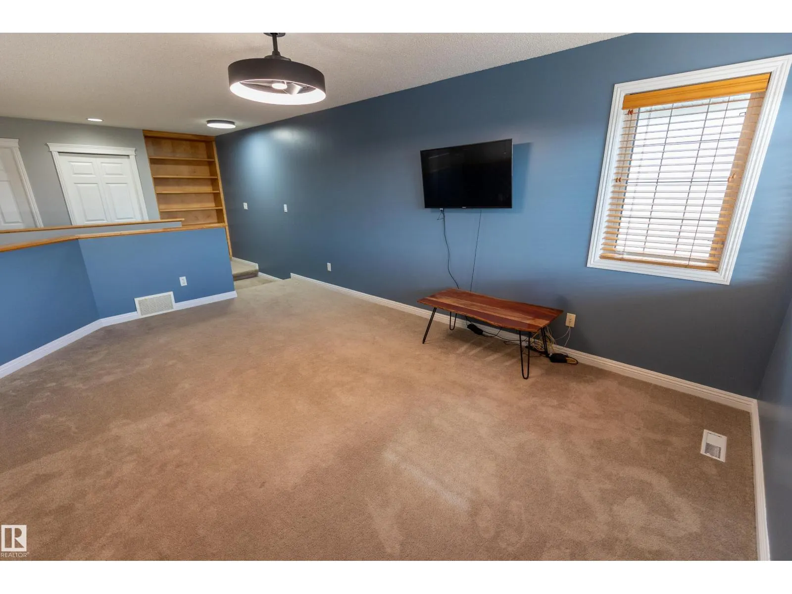 28 BECKER CR