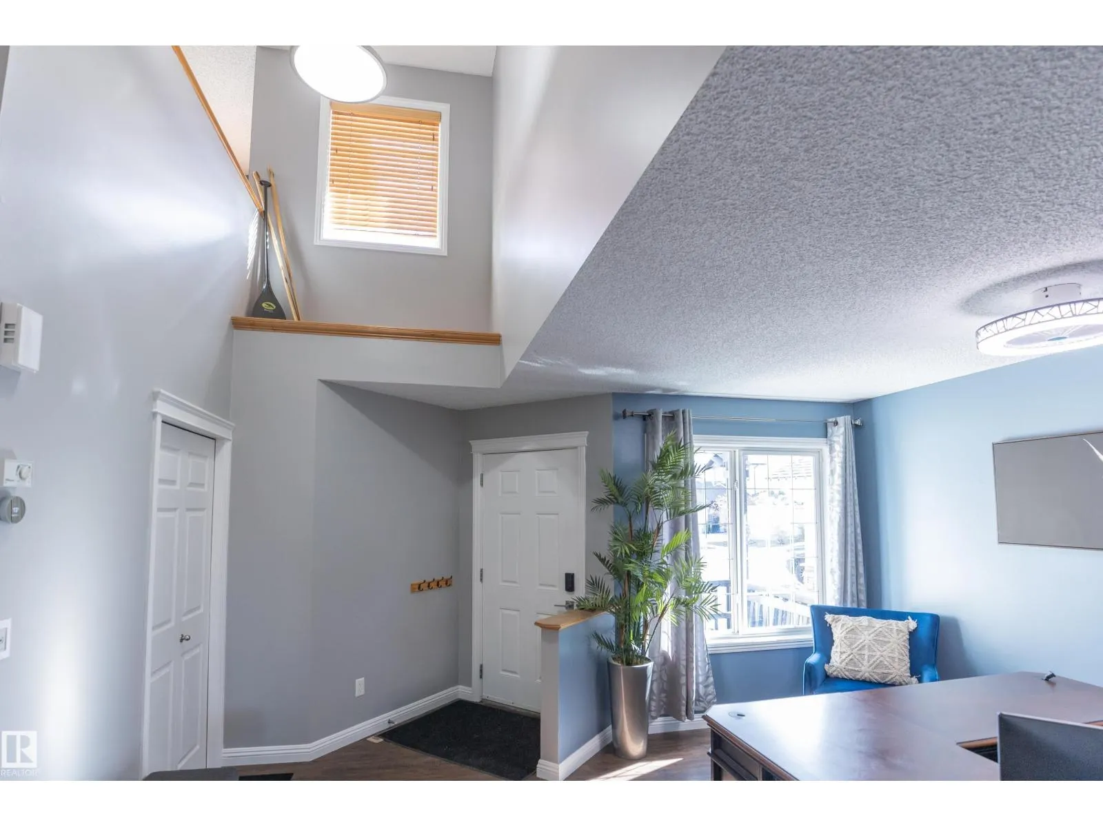 28 BECKER CR