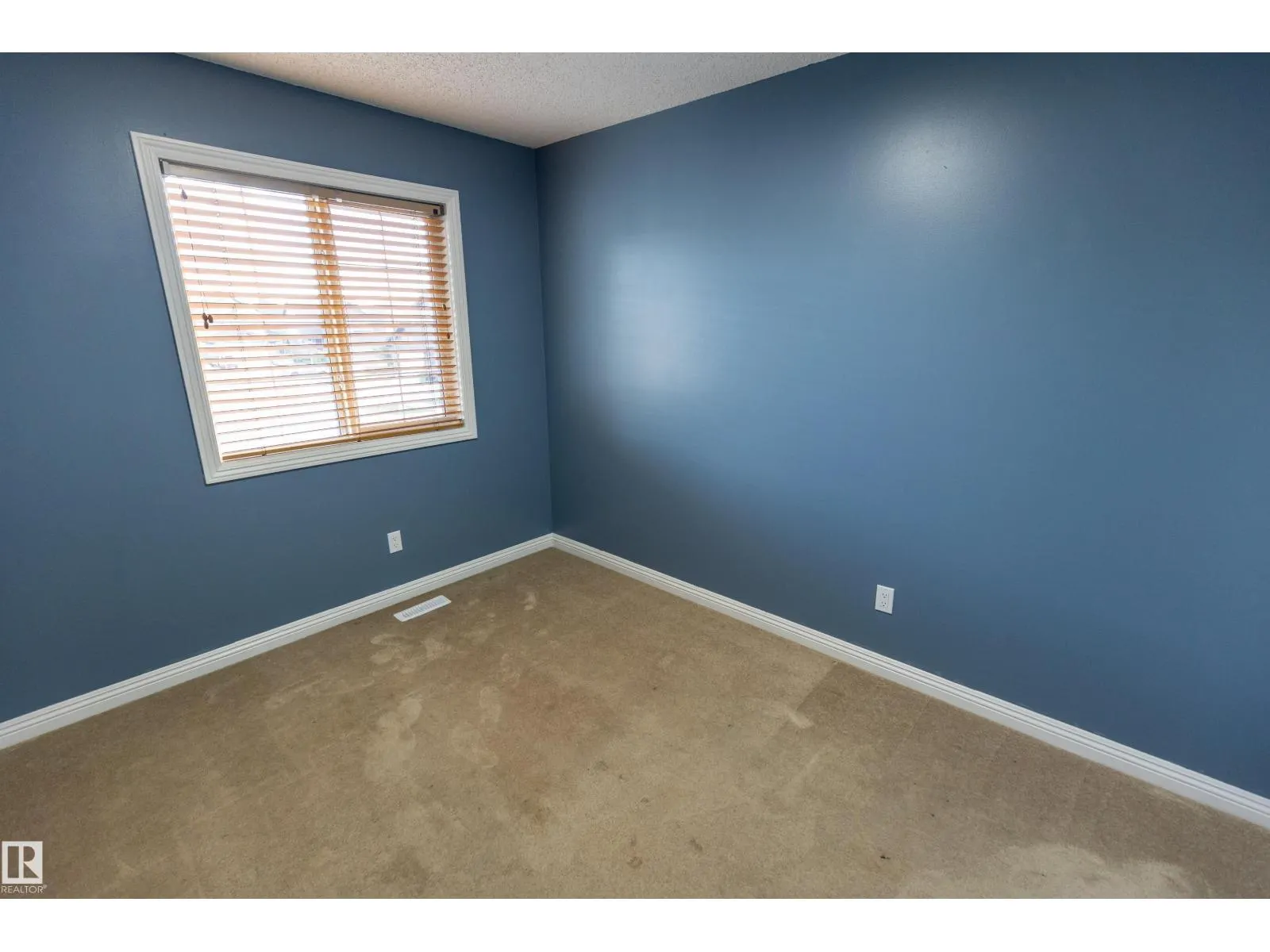 28 BECKER CR