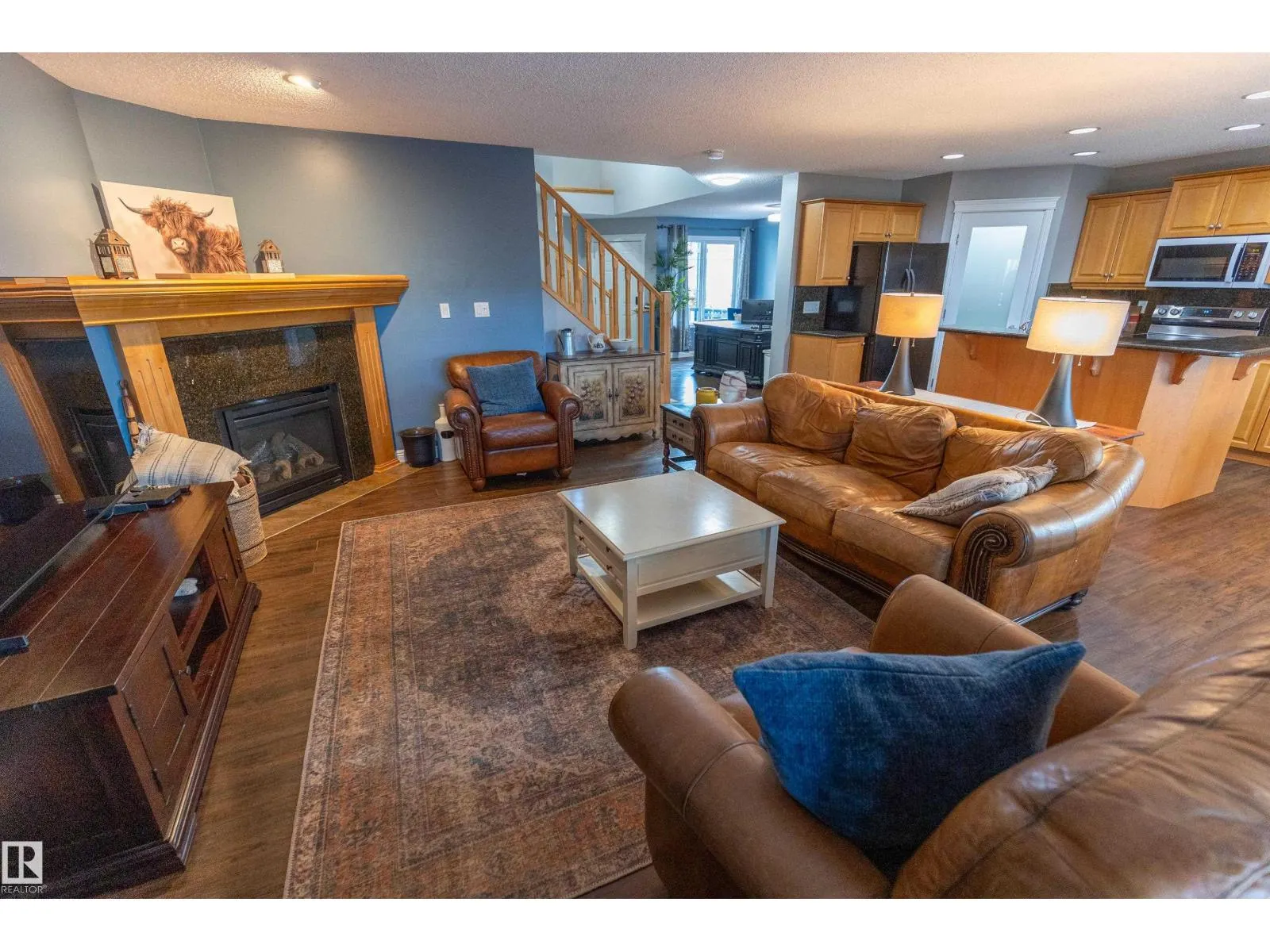 28 BECKER CR