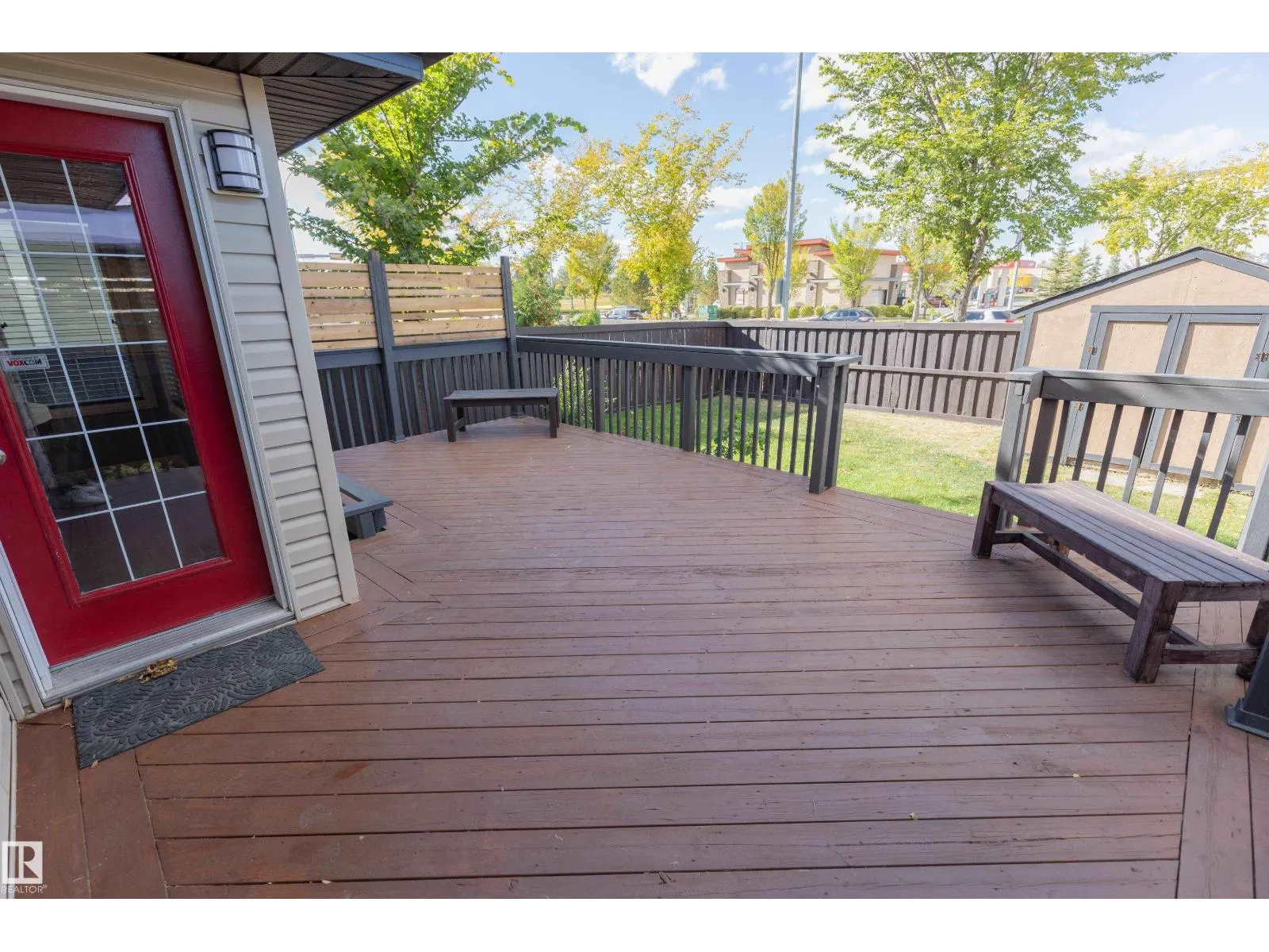 28 BECKER CR