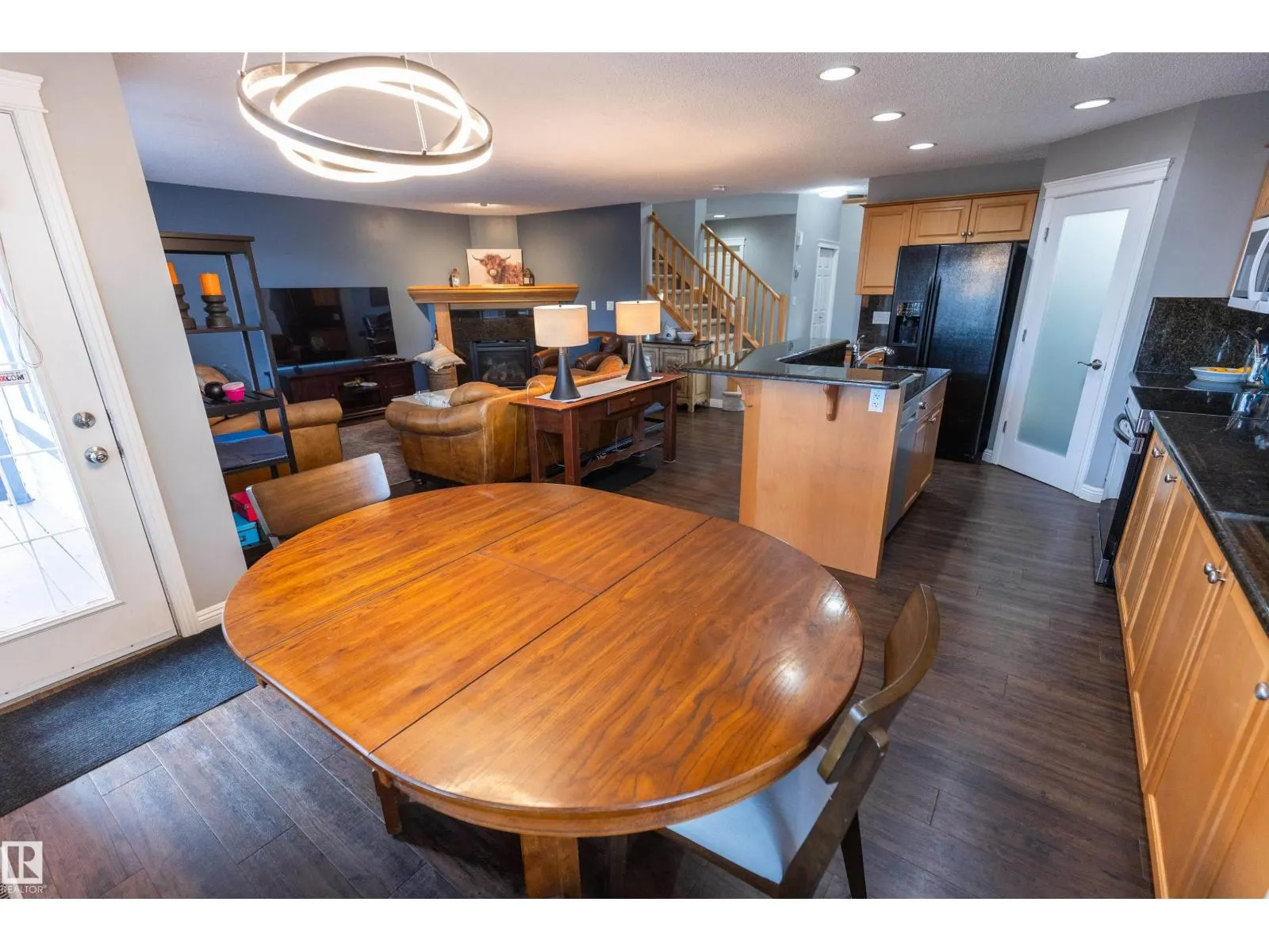 28 BECKER CR