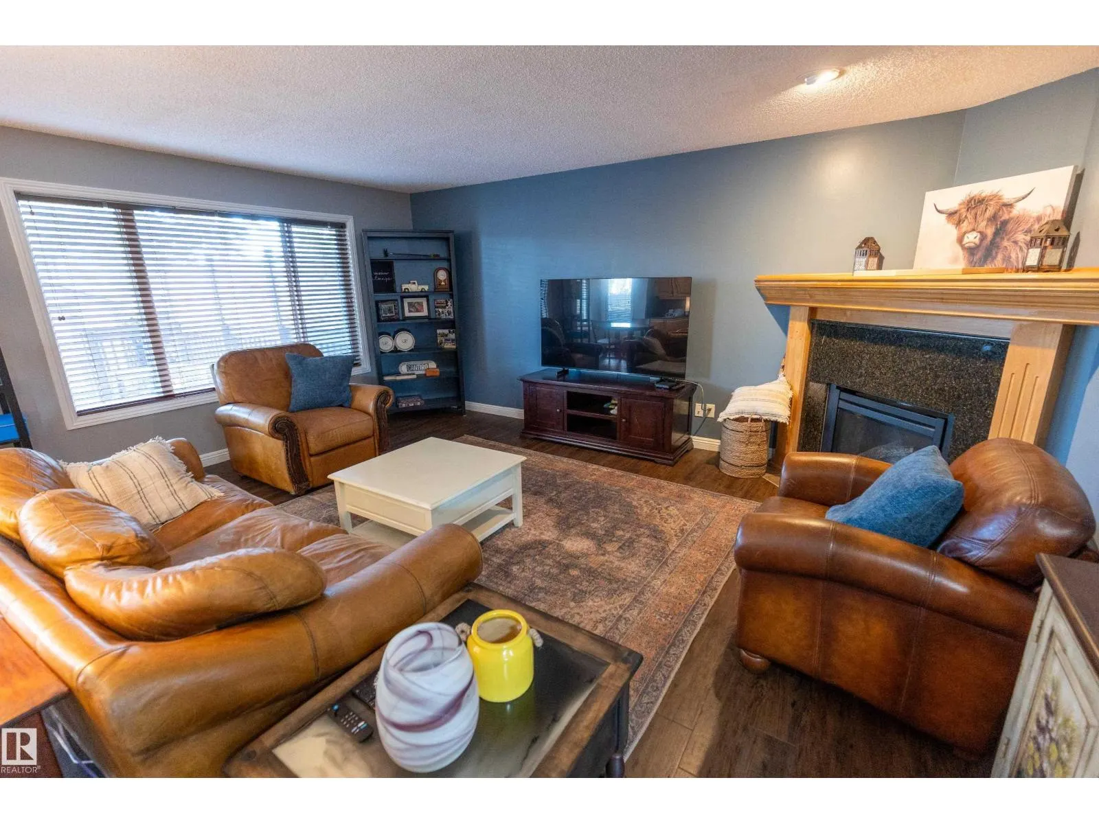 28 BECKER CR
