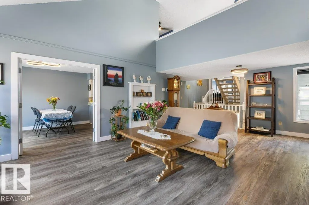 7 WHITEOAKS ES