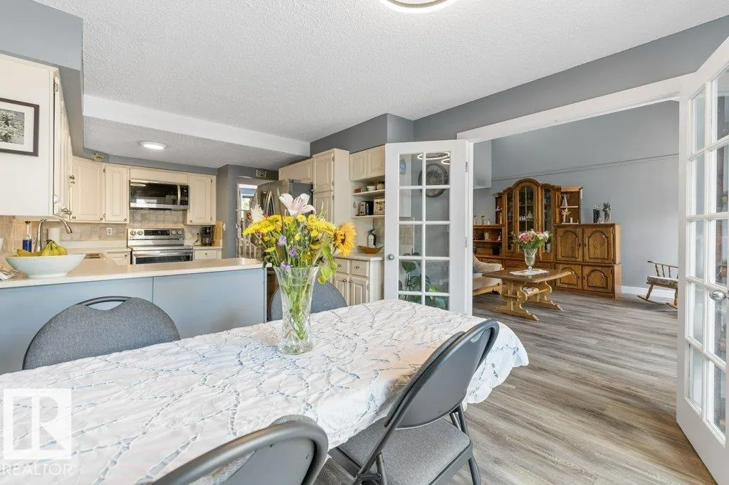 7 WHITEOAKS ES