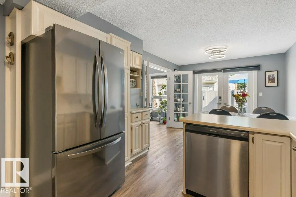 7 WHITEOAKS ES