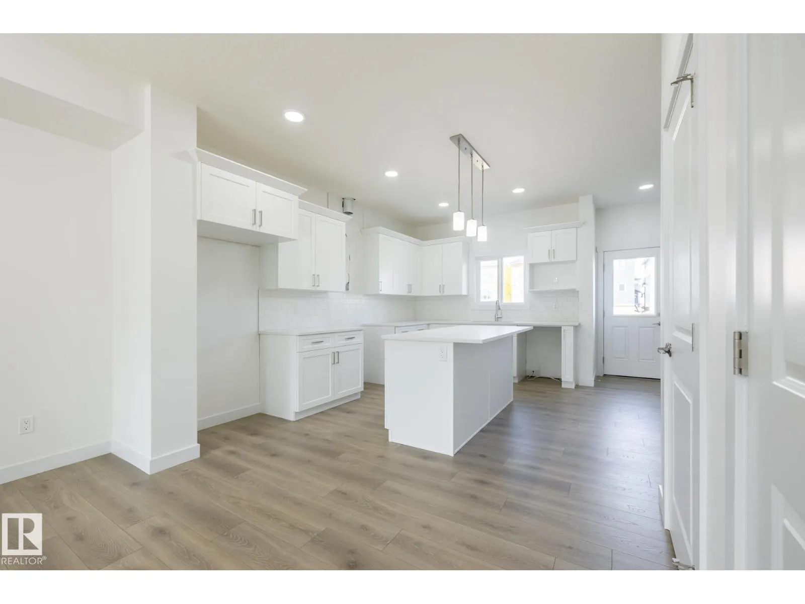 606 Ashgrove CI