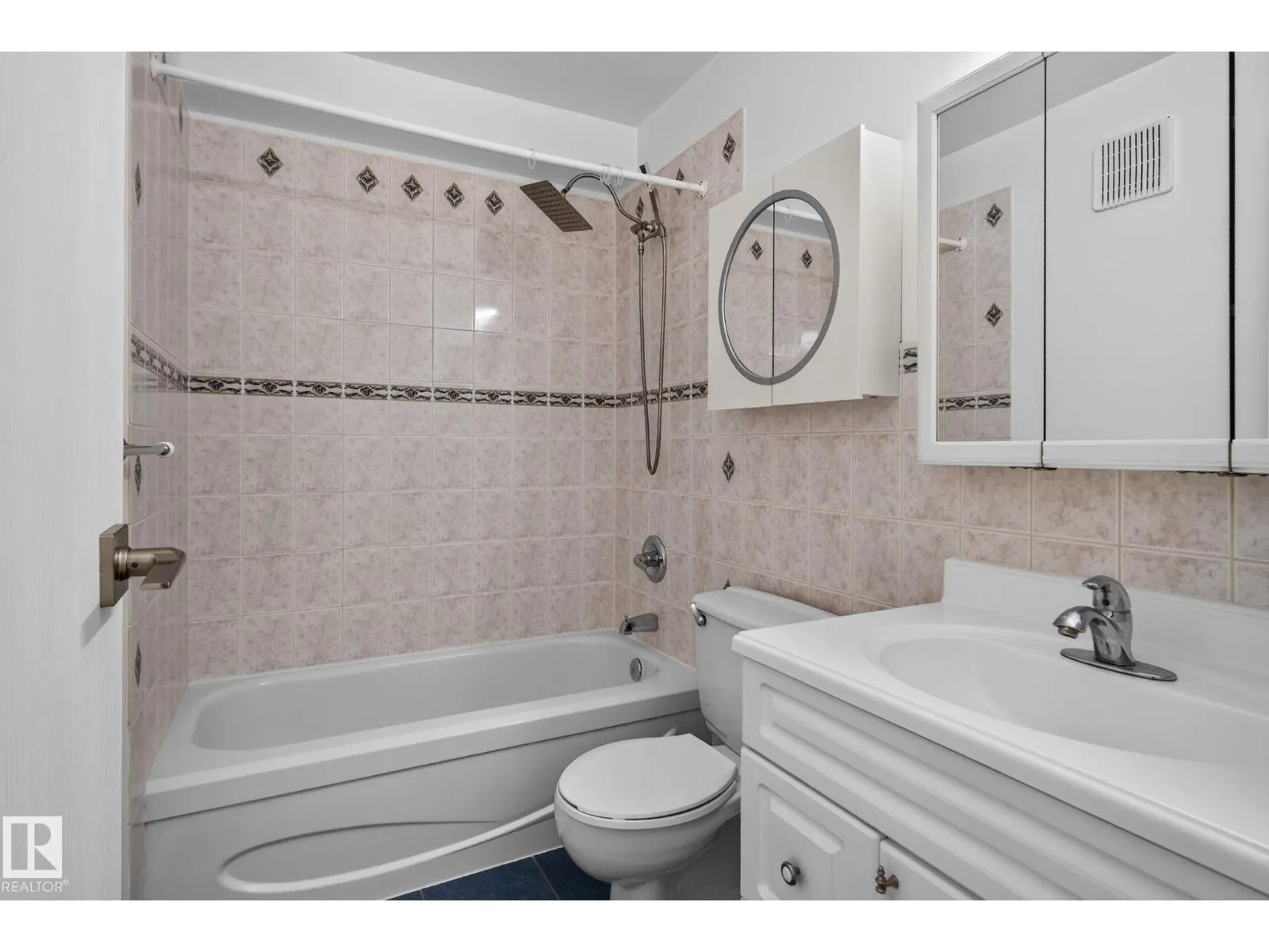 #108 10520 80 AV NW