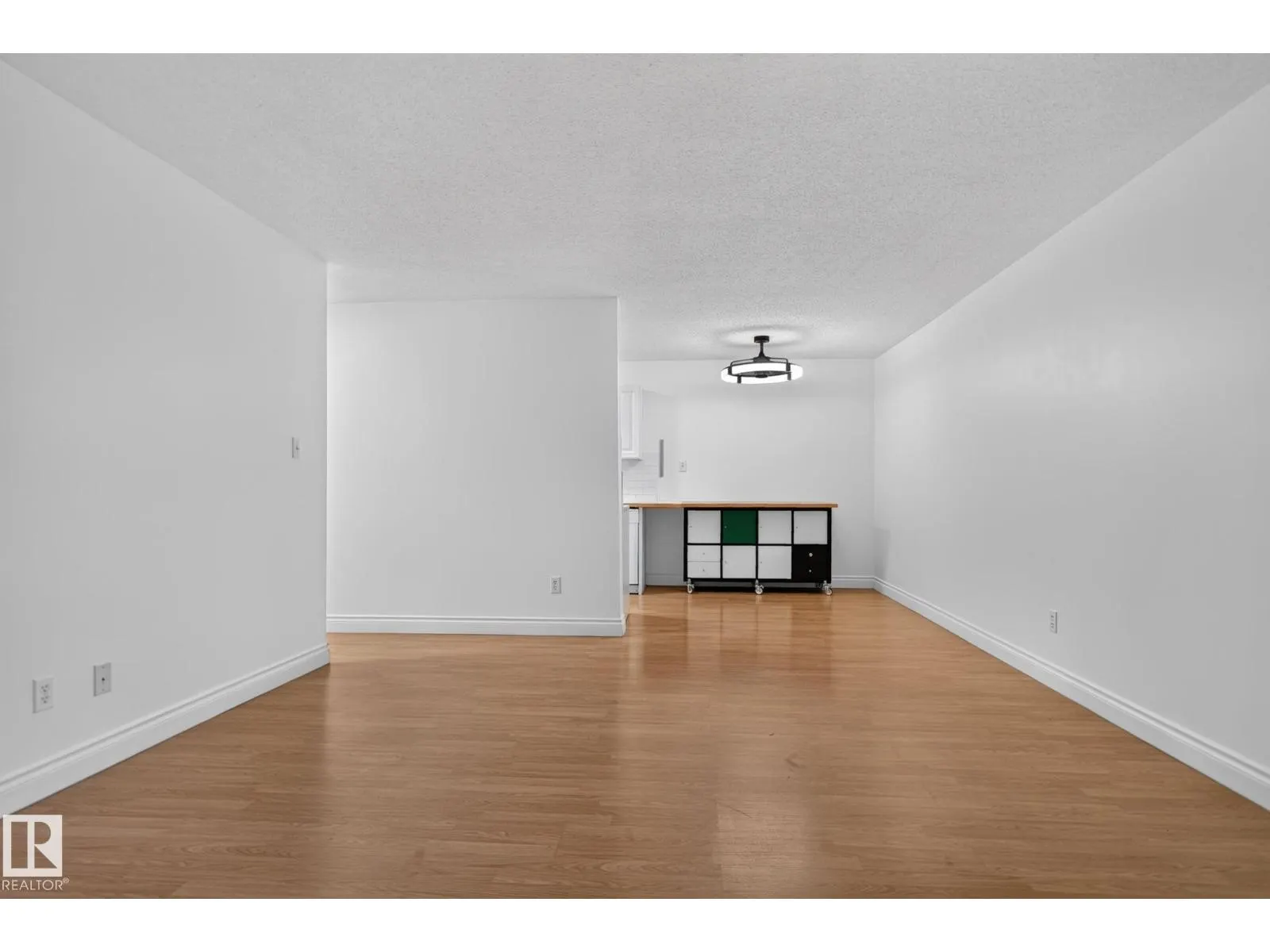 #108 10520 80 AV NW