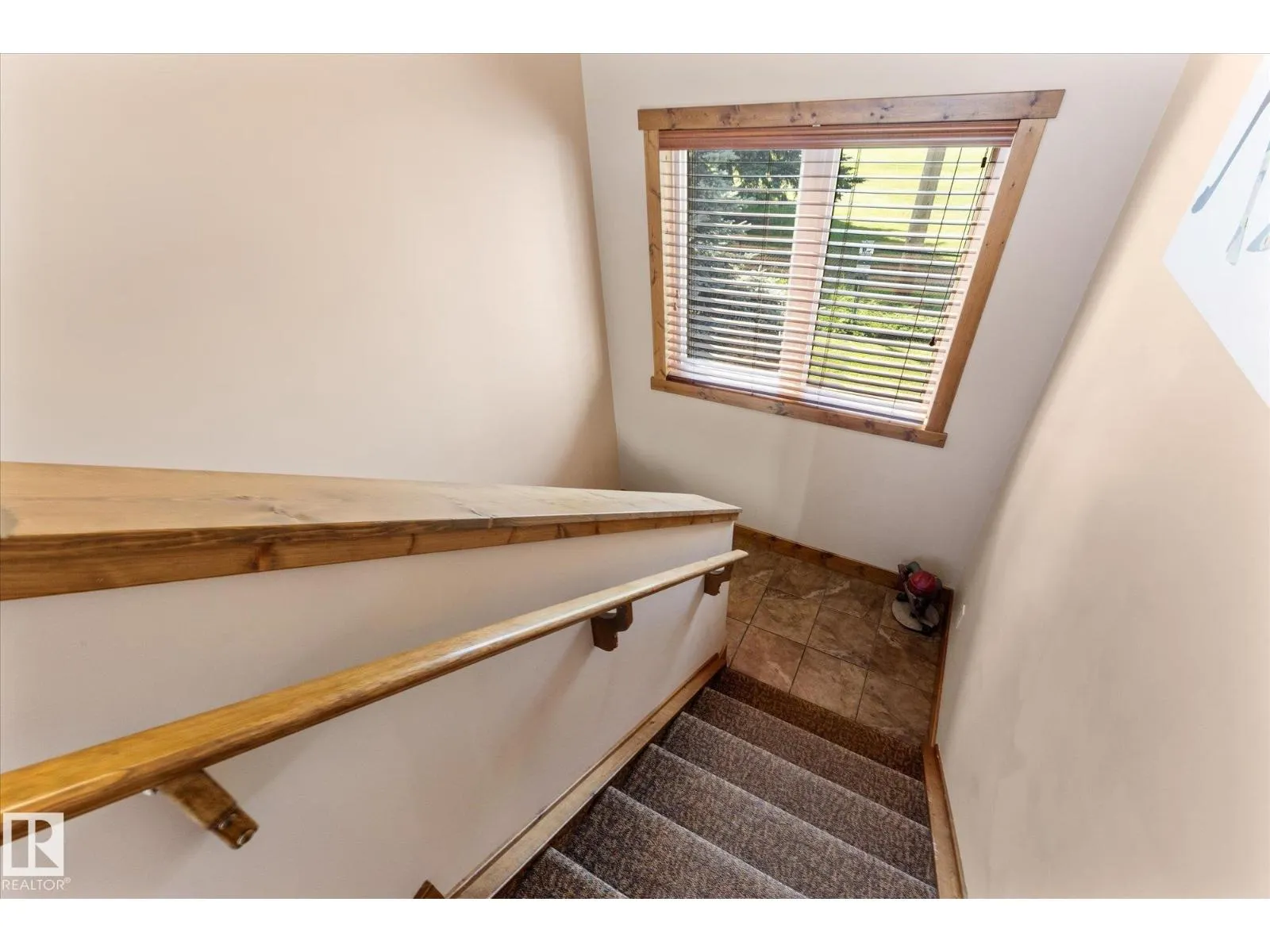 804 GRAYBRIAR GR