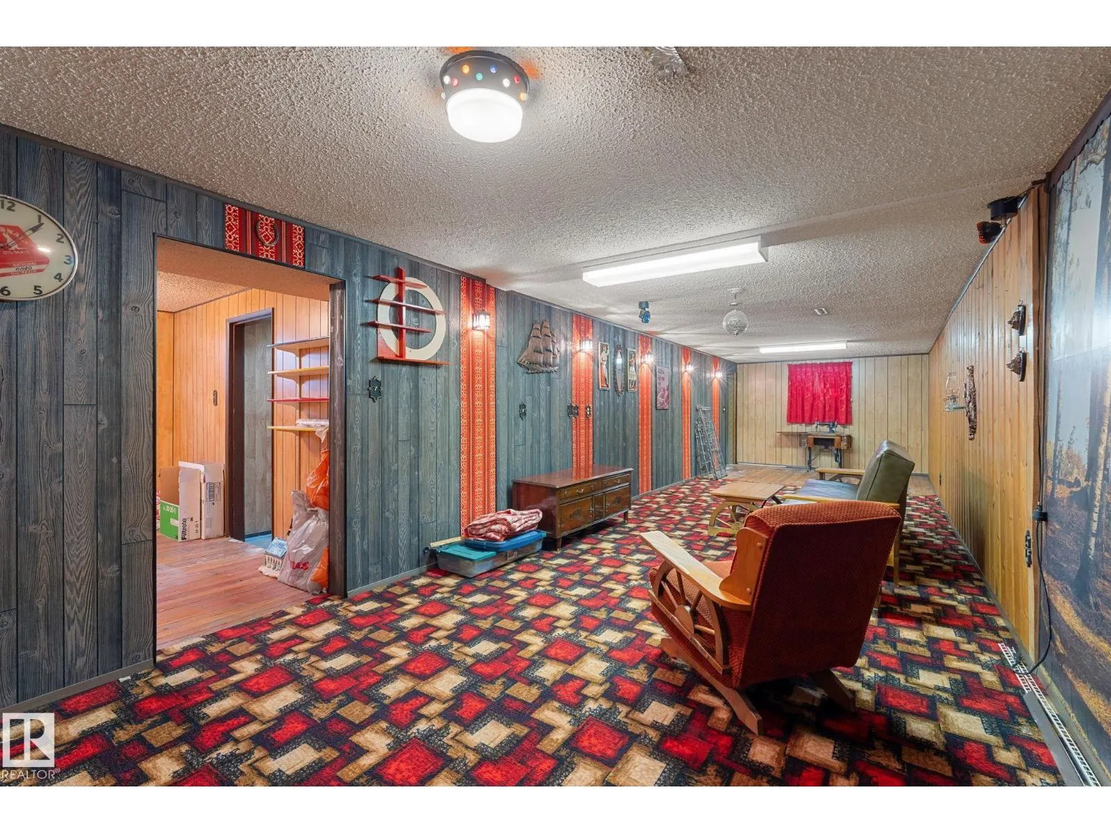 12227 58 ST NW