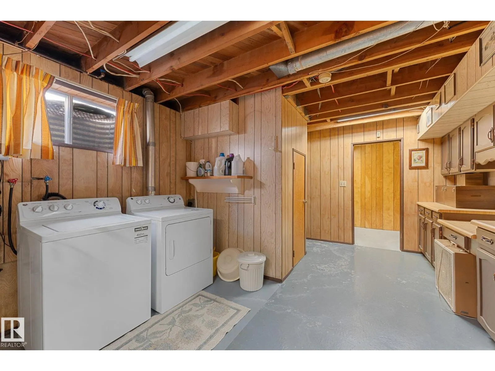 12227 58 ST NW
