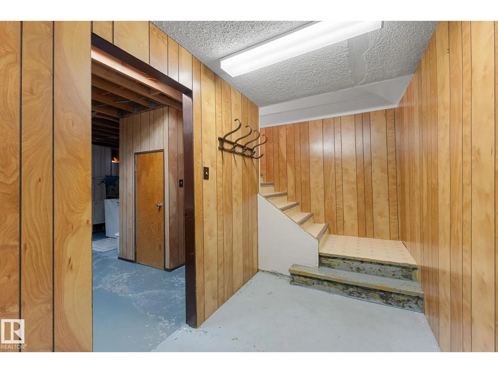 12227 58 ST NW