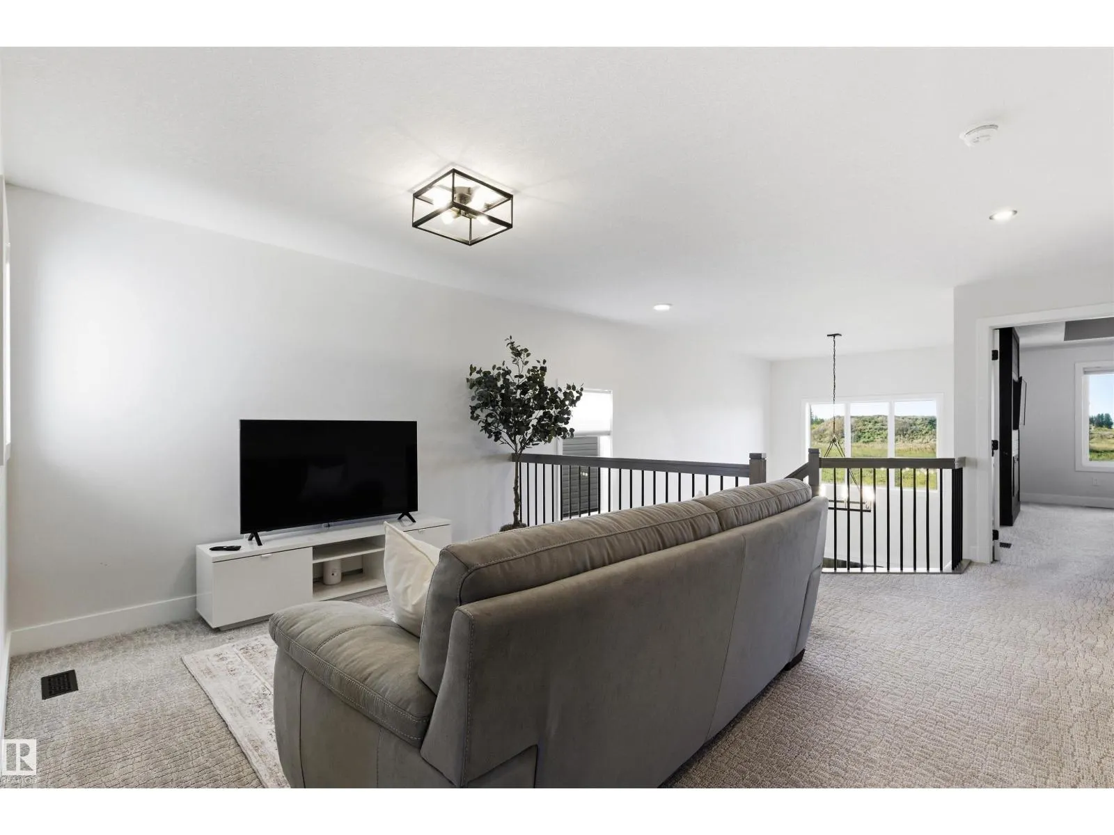 93 SPRINGBROOK WD
