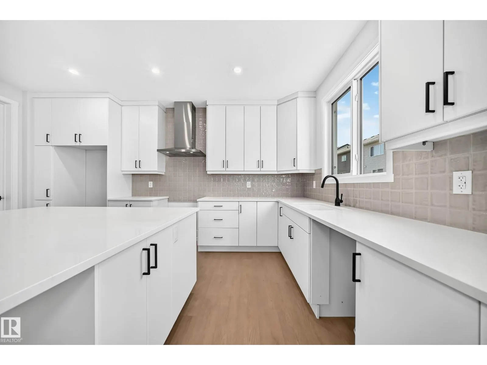 1029 Fieldstone VW