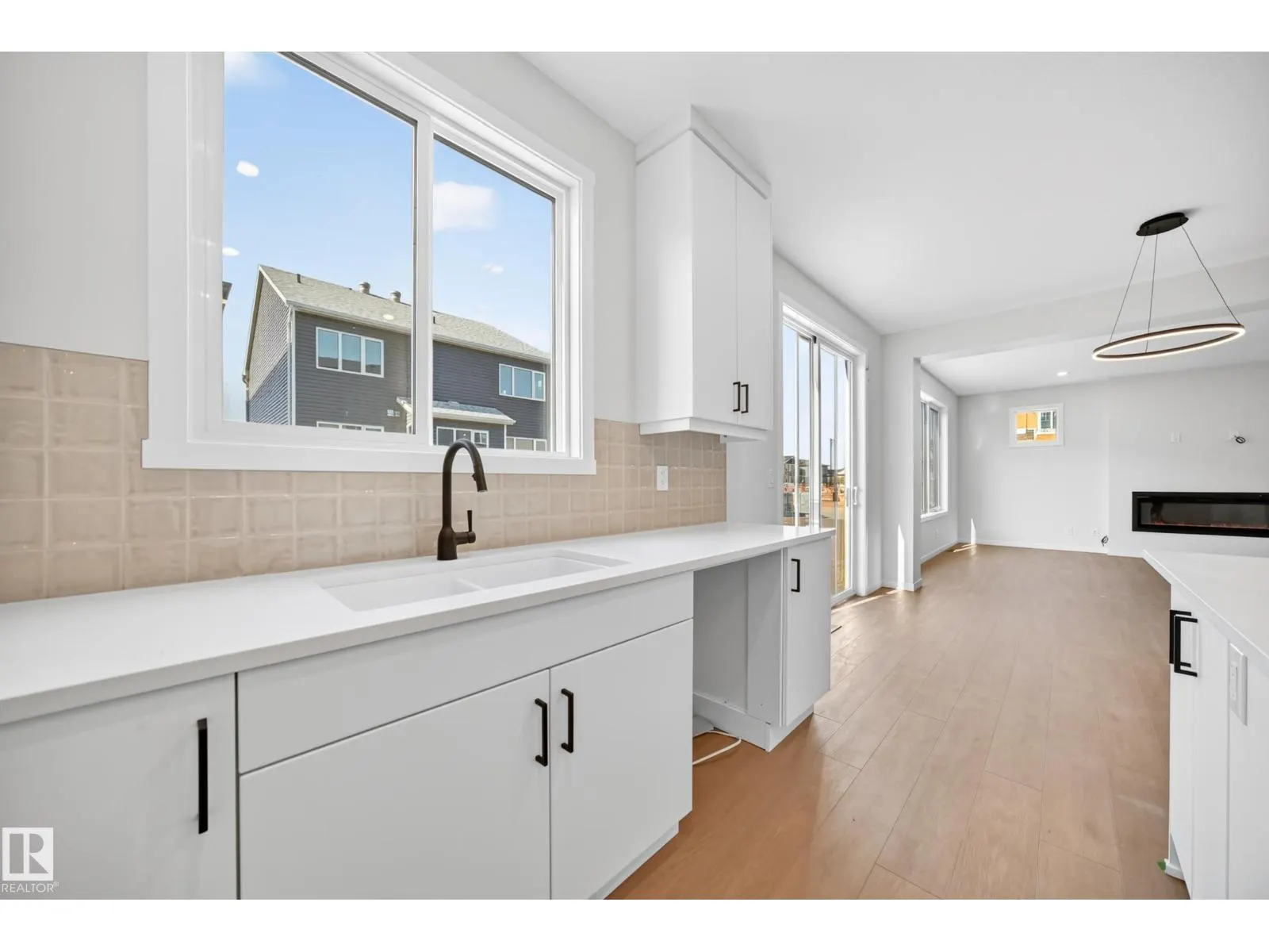1029 Fieldstone VW