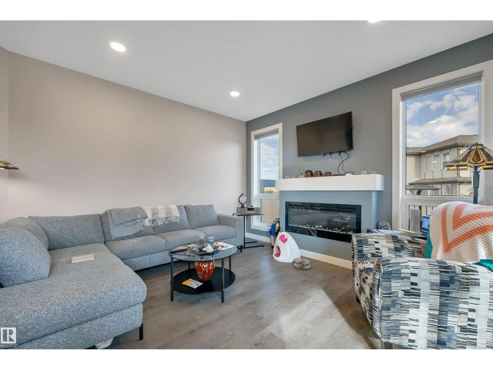 54 CALISTA WY