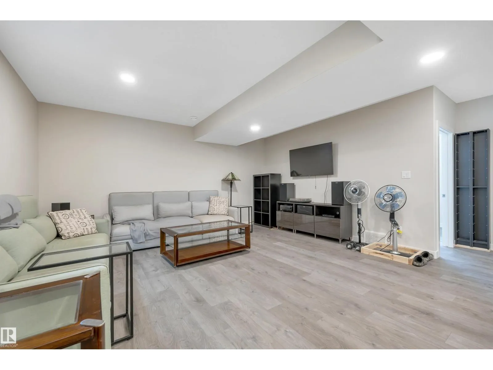 54 CALISTA WY