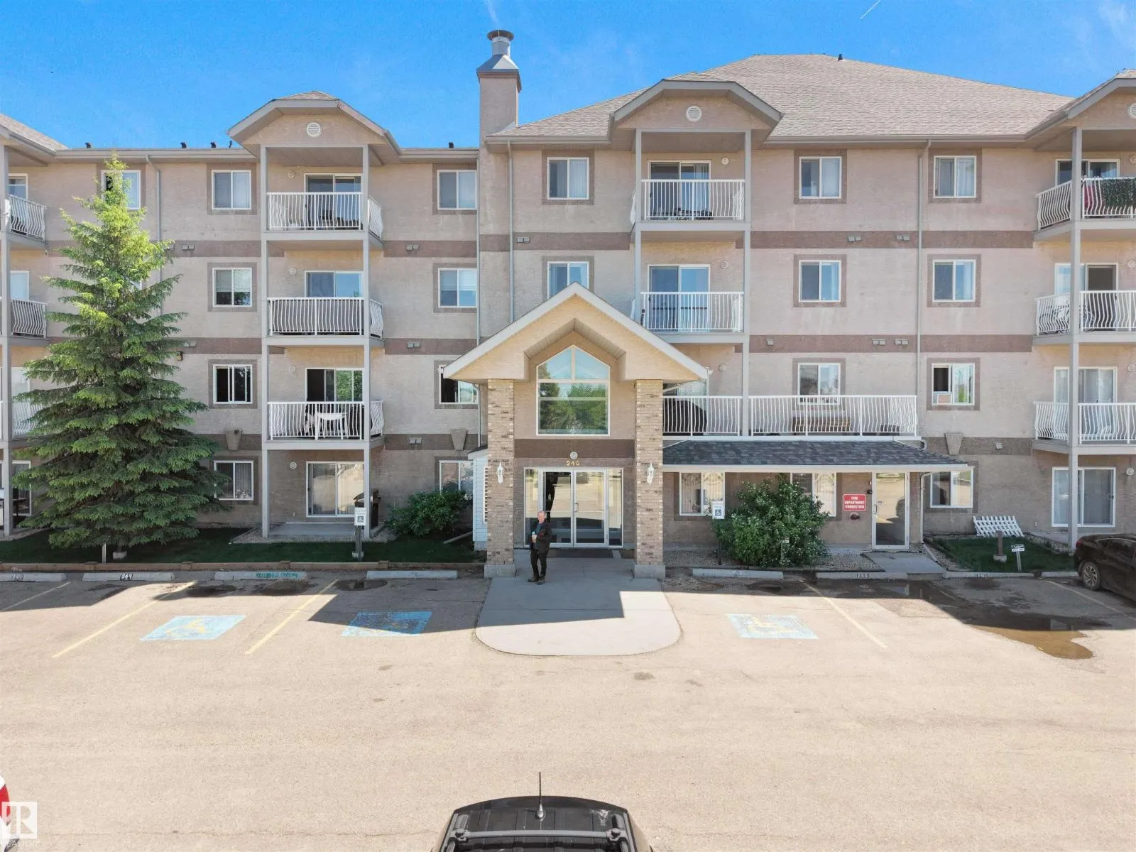 240 SPRUCE RIDGE RD