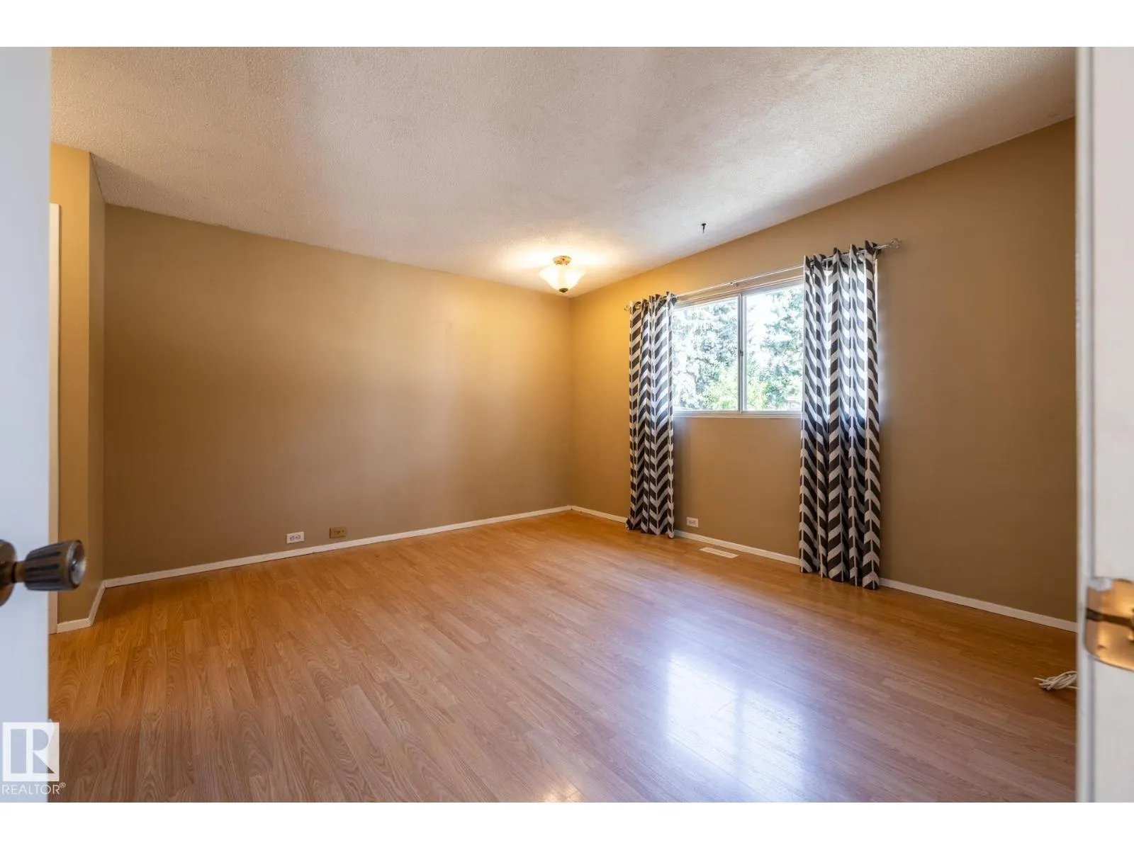 66 Greenwood WY