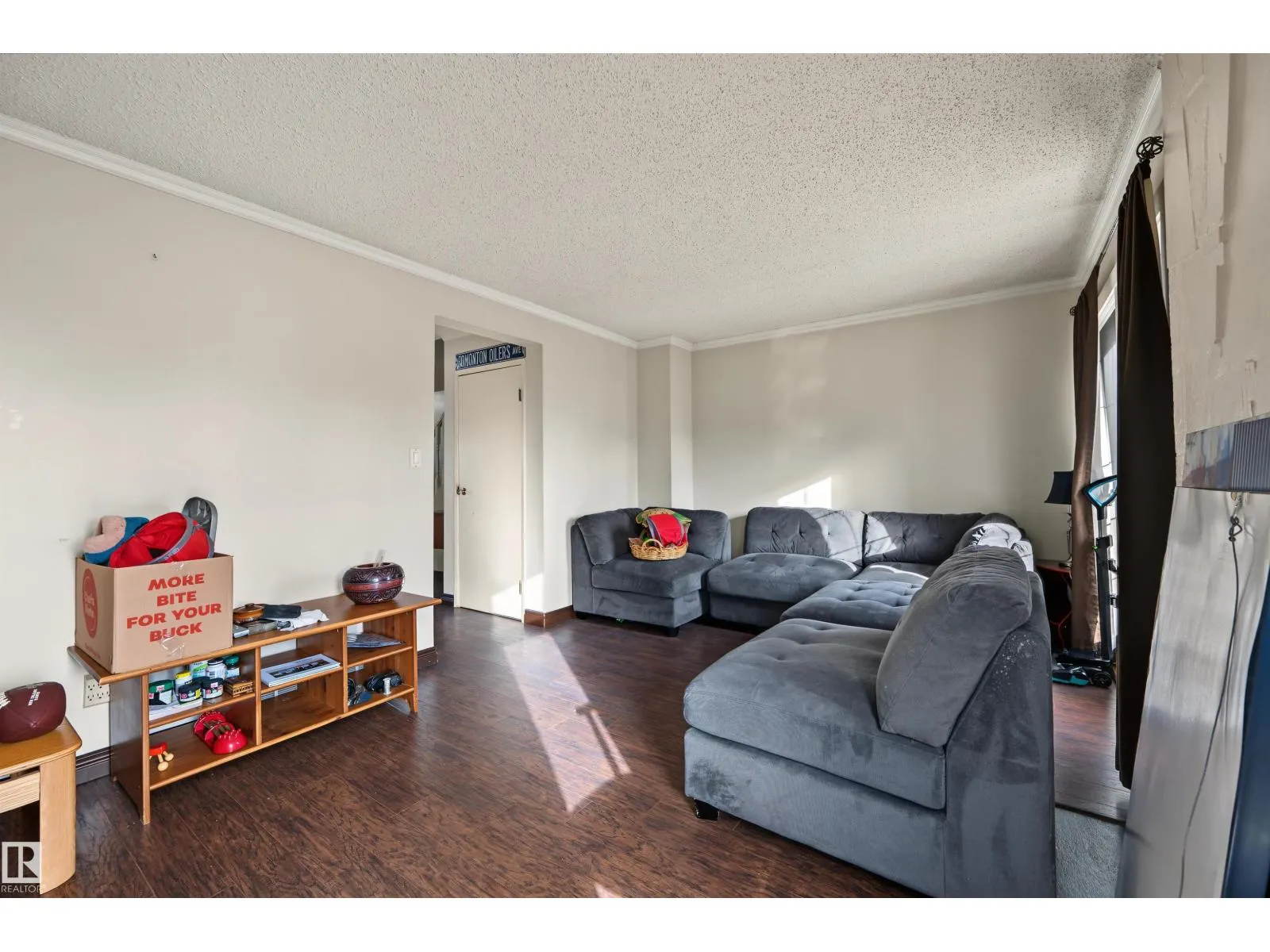 #53 4707 126 AV NW