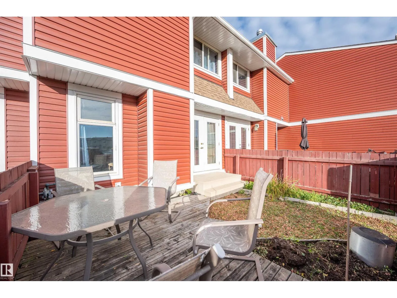 #53 4707 126 AV NW
