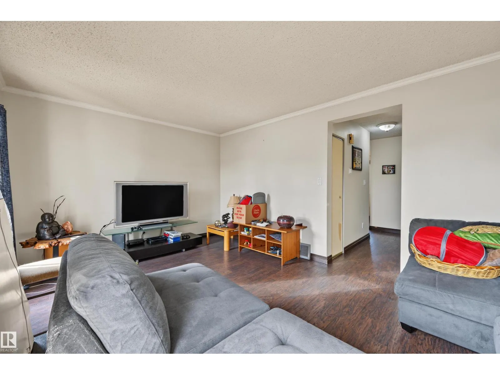 #53 4707 126 AV NW