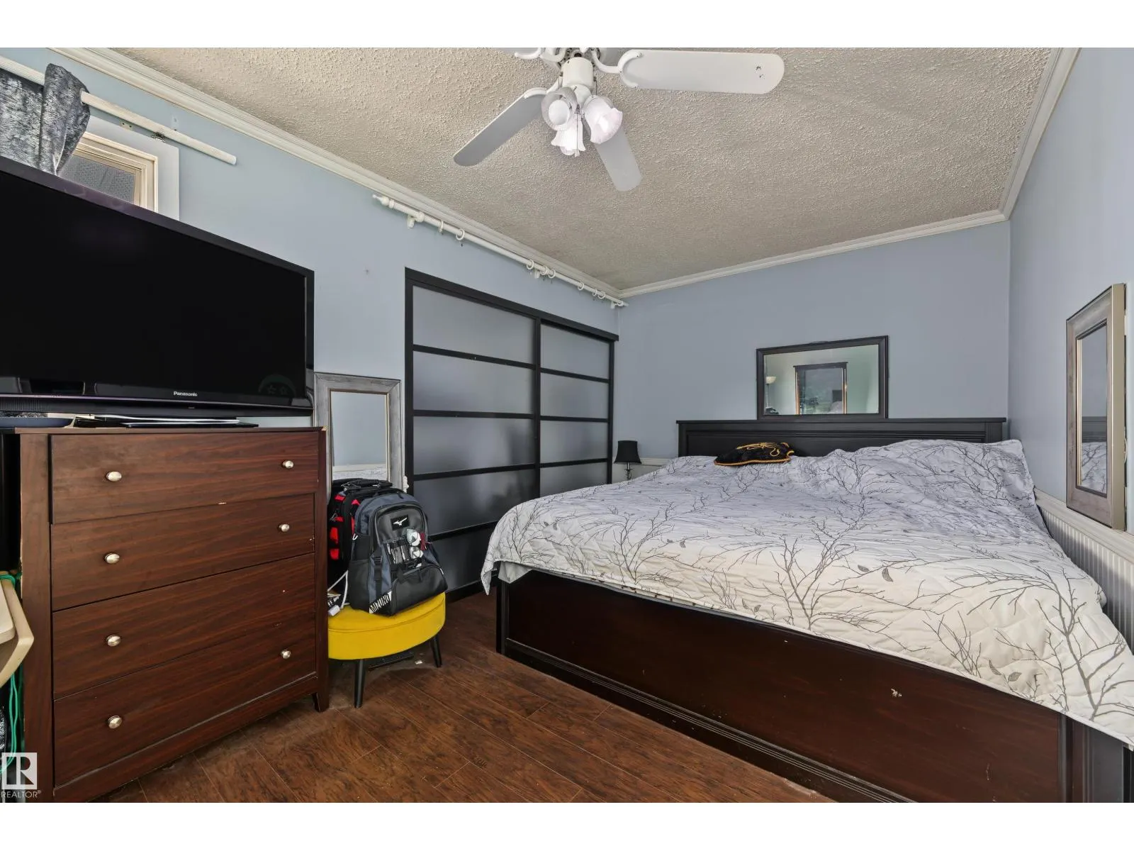 #53 4707 126 AV NW