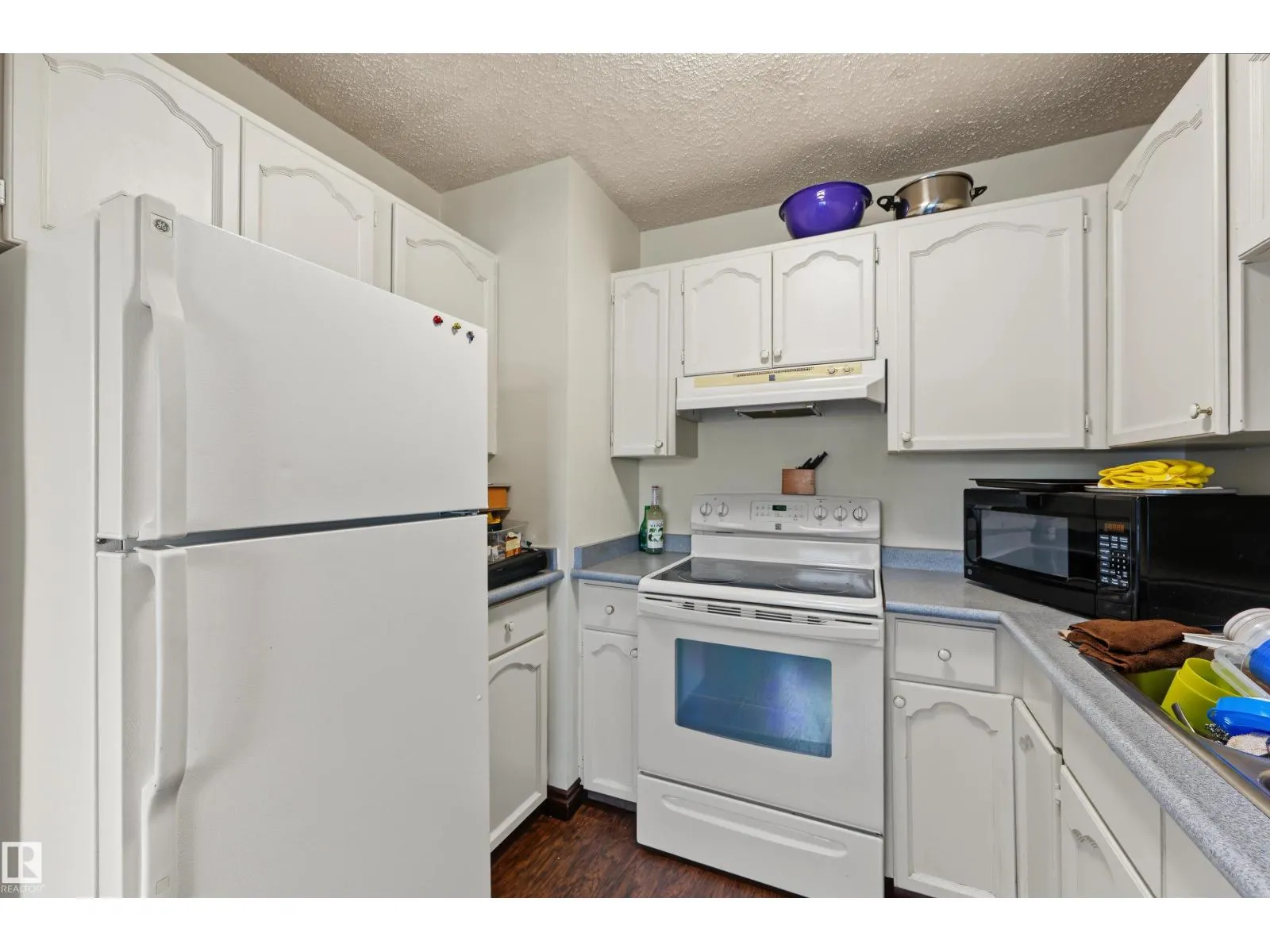 #53 4707 126 AV NW