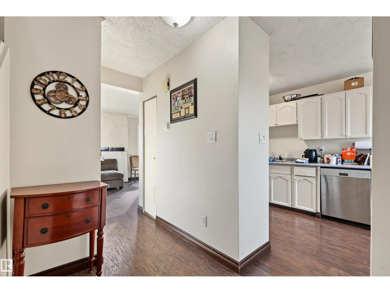 #53 4707 126 AV NW