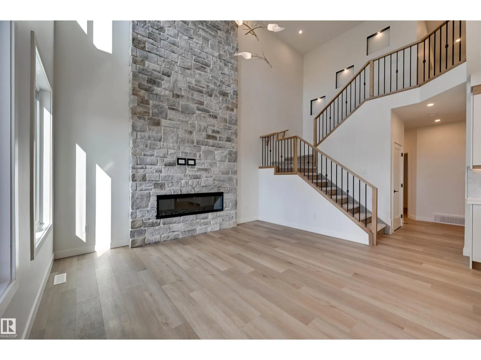 10 Owl Ridge CL