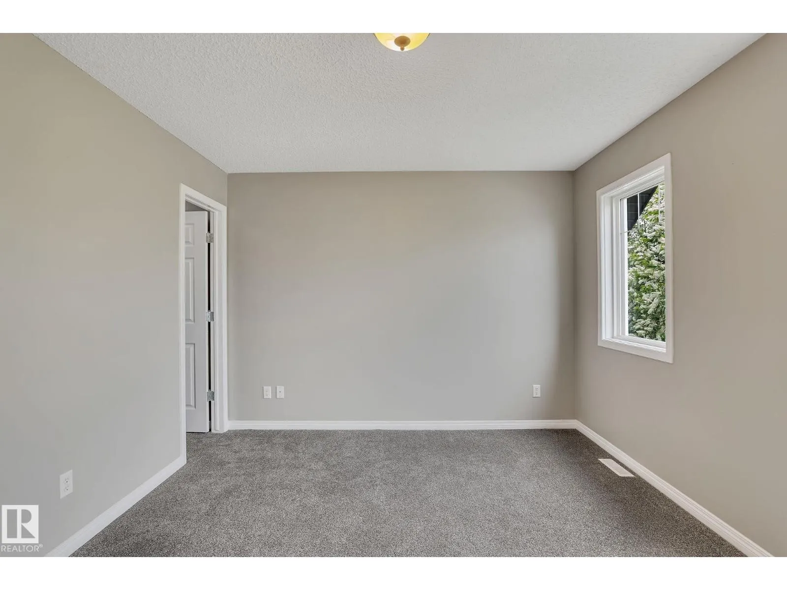 14771 141 ST NW