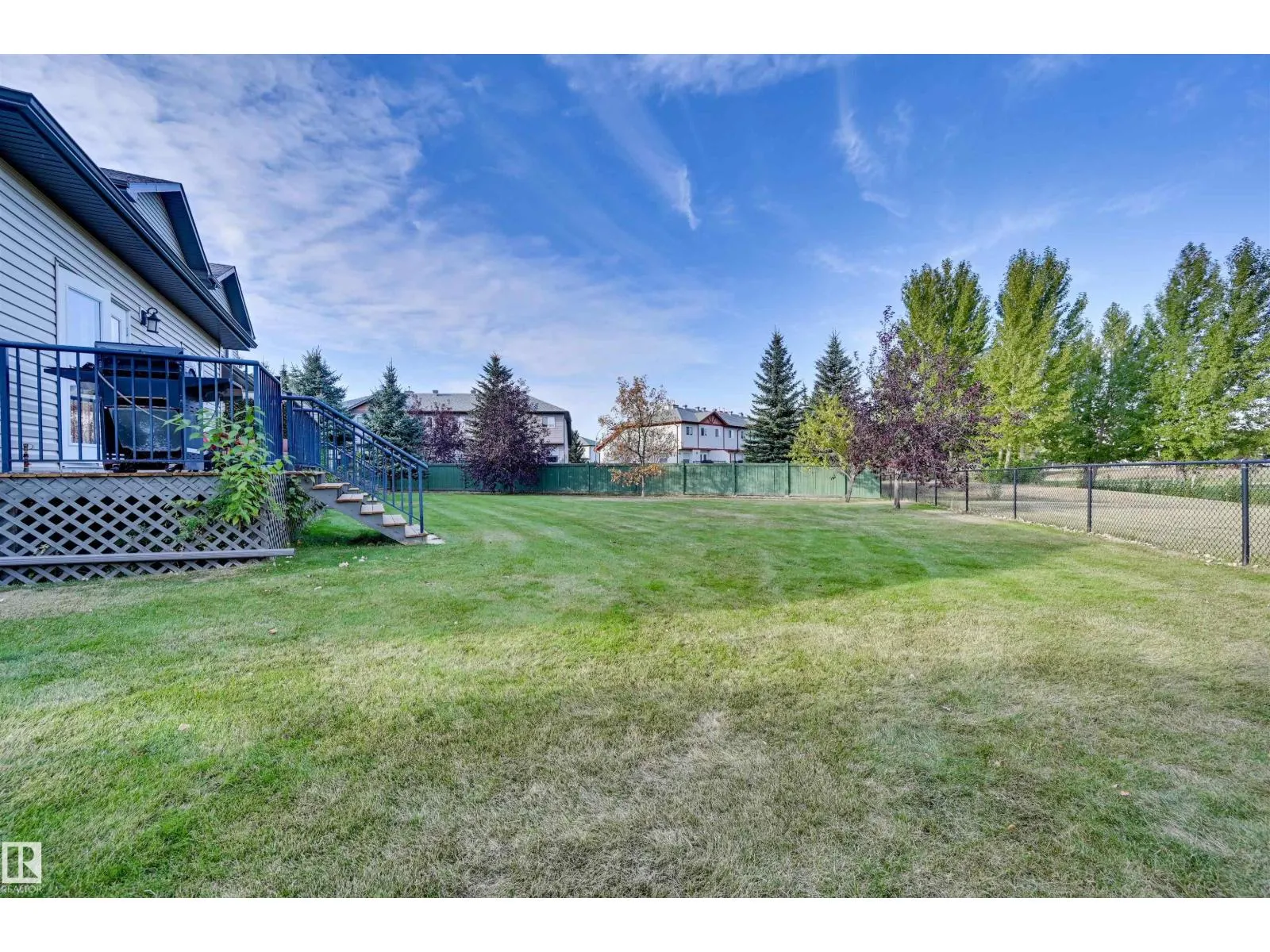 #49 10 WOODCREST LN